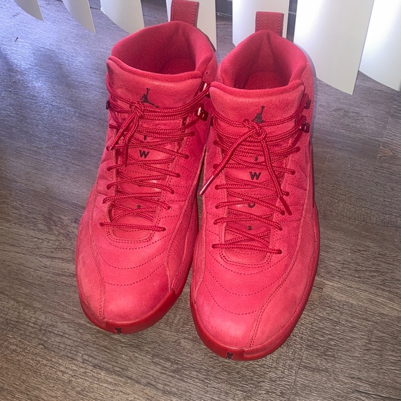 No dents or scuffs, ALL shoes will be CLEANED before shipping. - Picture 1 of 1